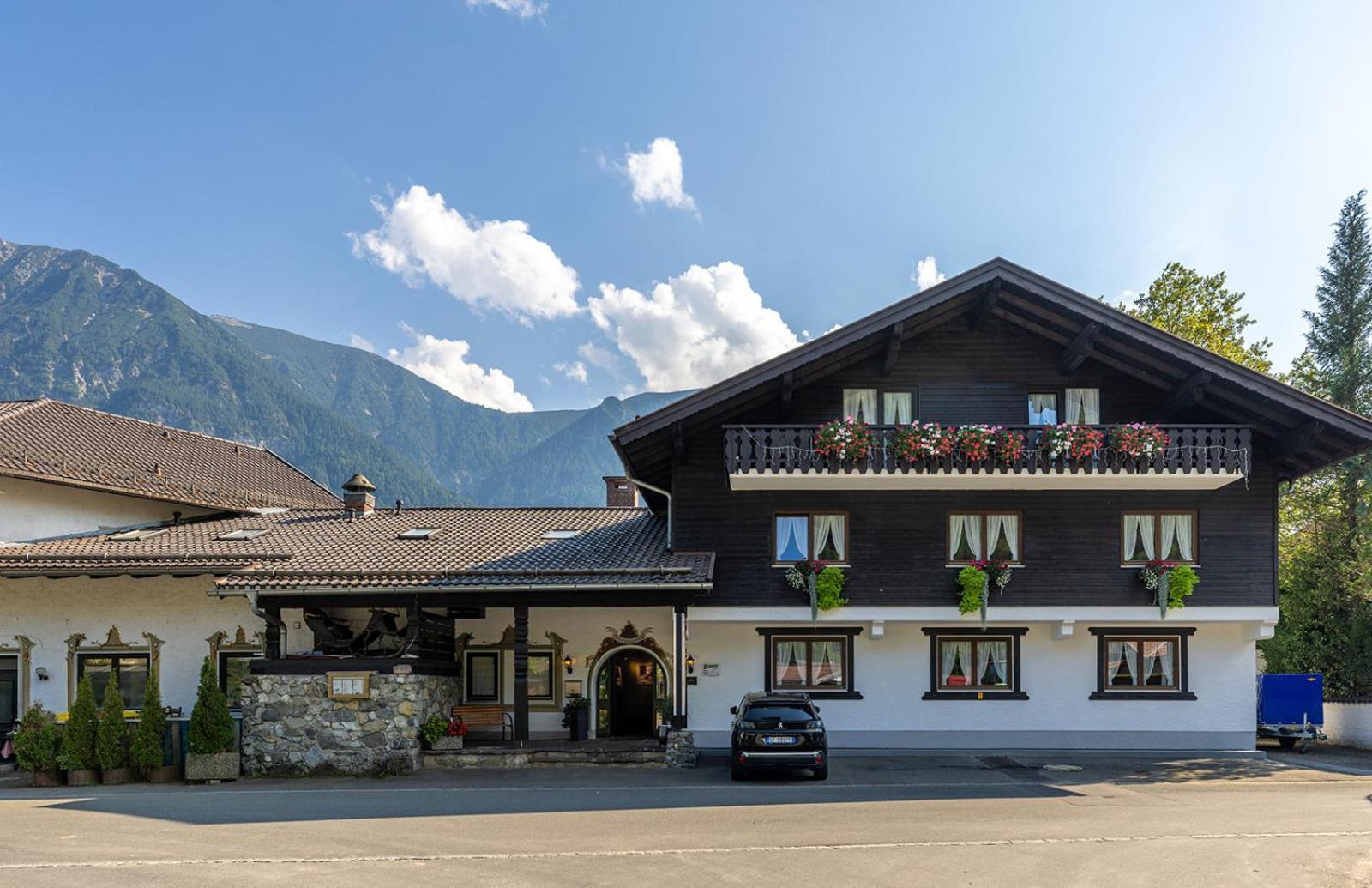 אובראו Hotel Alpenhof מראה חיצוני תמונה